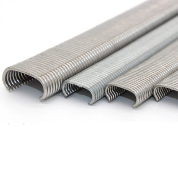 Galvanized C rings in bulk packaging