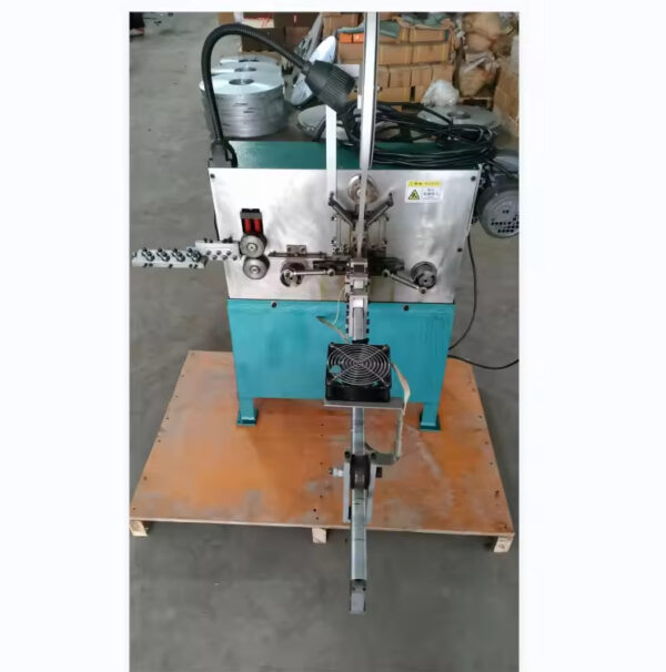 C24 C Ring Staple Making Machine operating in workshop